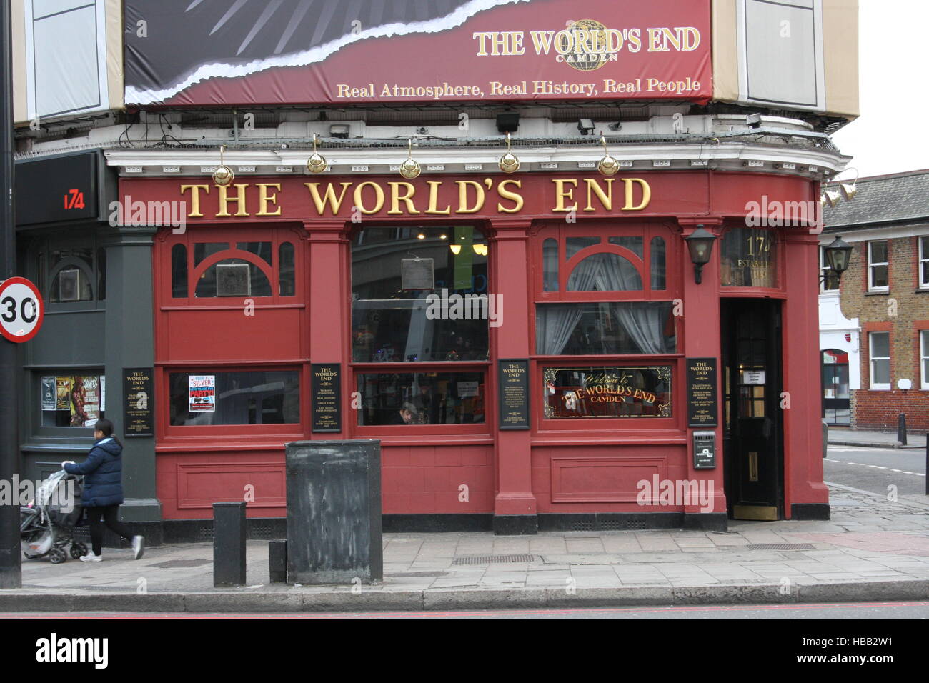 Londra, Pub la fine del mondo Foto Stock