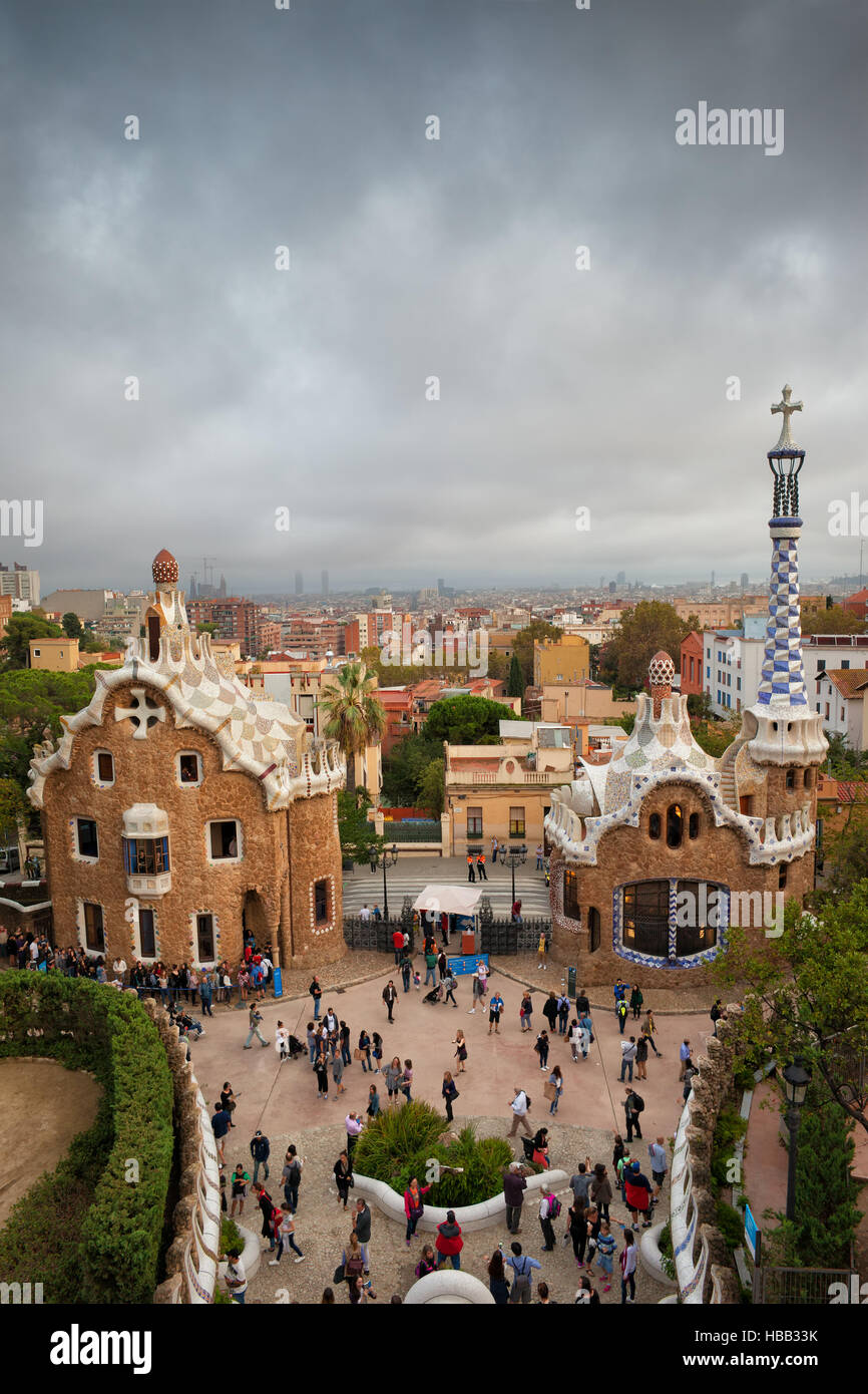 In Spagna, in Catalogna, Barcellona, Parco Guell, padiglioni progettati da Gaudi, famoso punto di riferimento della città Foto Stock