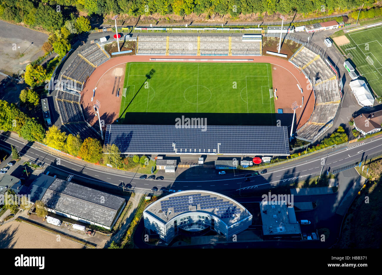 Vista aerea, Leimbachstadion, lo stadio di calcio, atletica stadium, Siegen, Siegerland, RENANIA DEL NORD-VESTFALIA, Germania, Europa Foto Stock