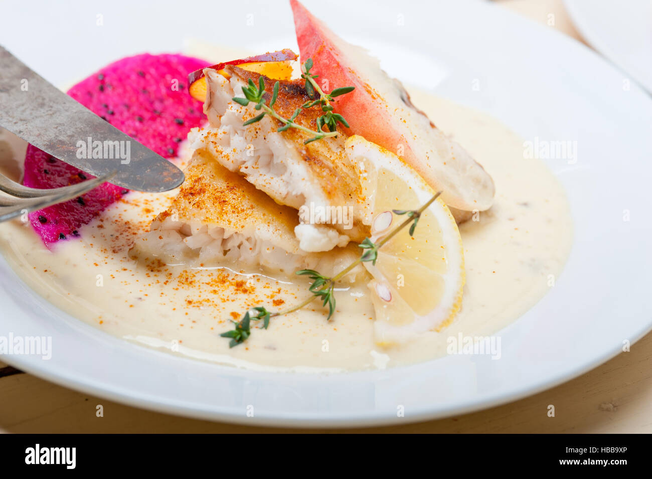 Orate di mare filetto burro fritto pan Foto Stock