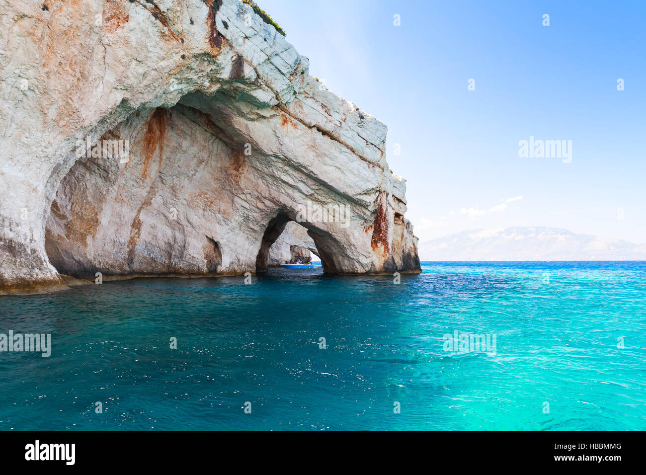 Grotte blu, rocce costiere dell'isola greca di Zante naturale con archi di pietra Foto Stock