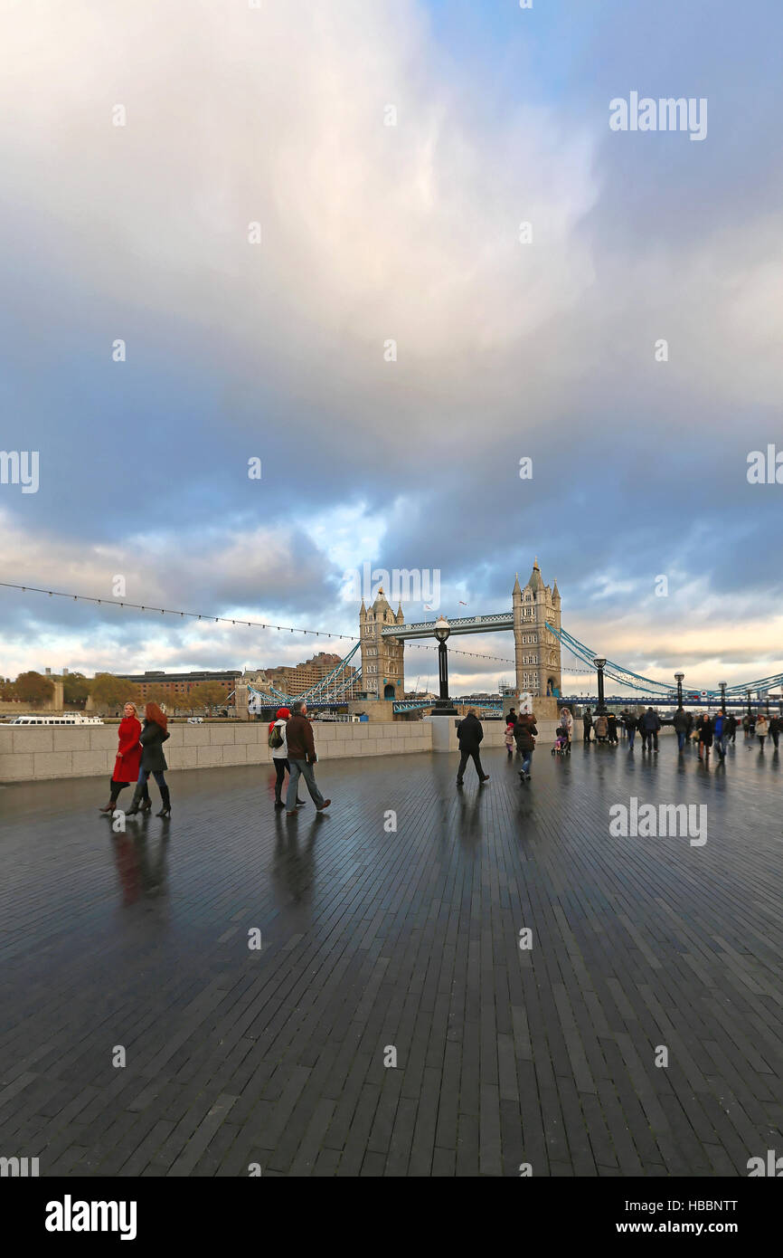 Il Tower Bridge di Londra Foto Stock