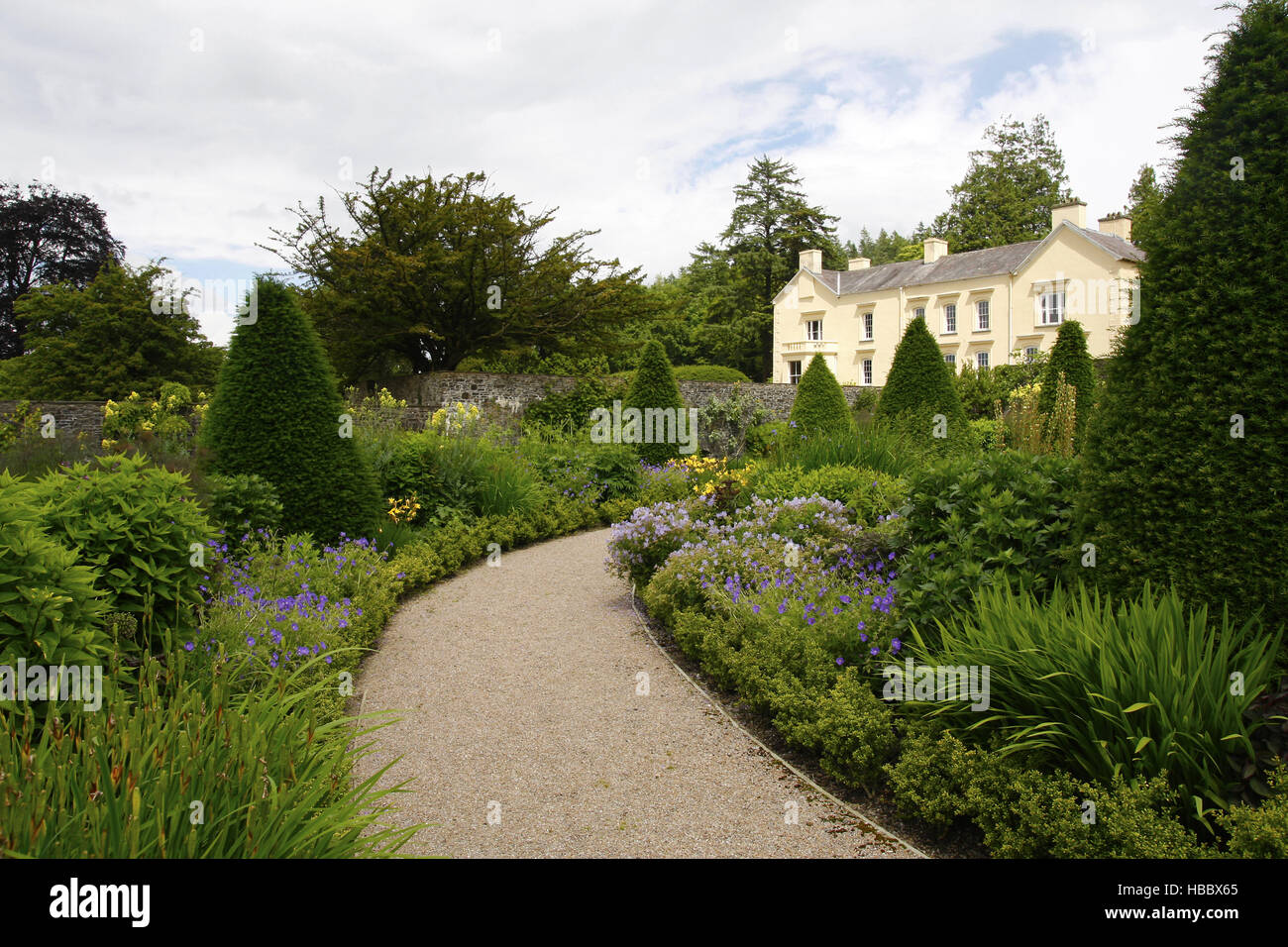 Aberglasney House e Giardini Foto Stock
