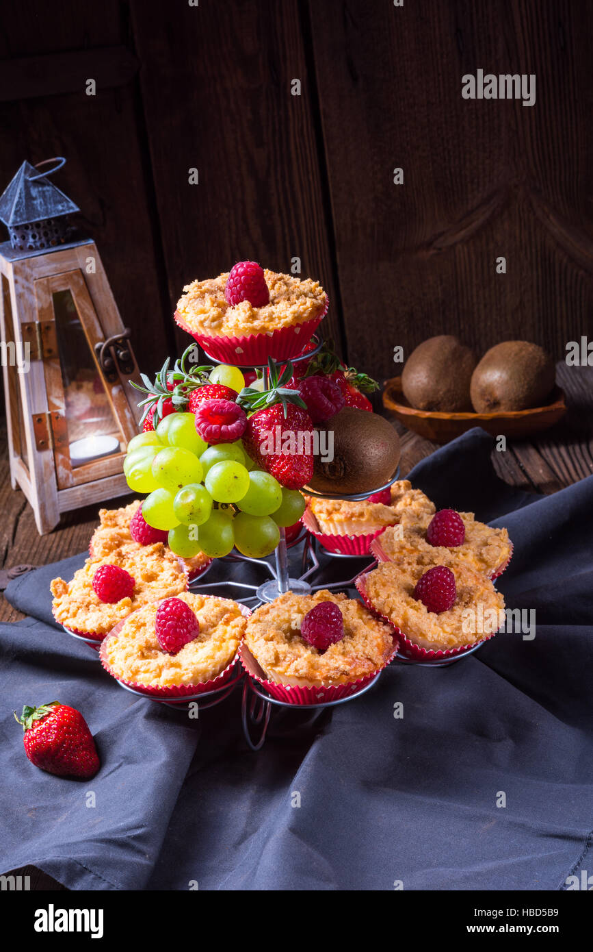 Cheesecake muffin con lampone Foto Stock