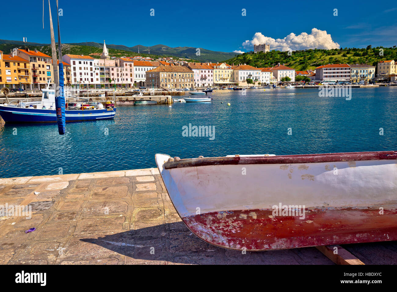 Città di Senj vista fronte mare Foto Stock