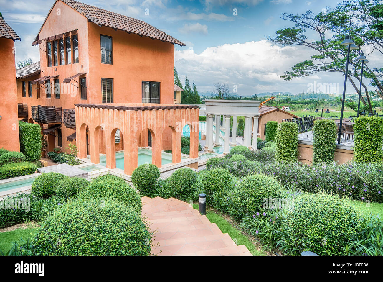 Immagine hdr di edifici colorati (appartamenti) in Thailandia Foto Stock