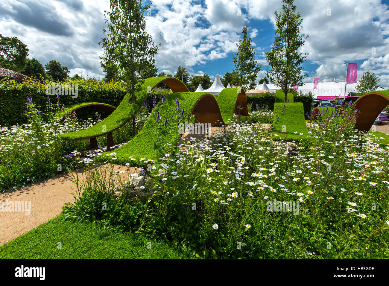 La visione del mondo giardino alla RHS Hampton Court Palace Flower Show 2016 Foto Stock