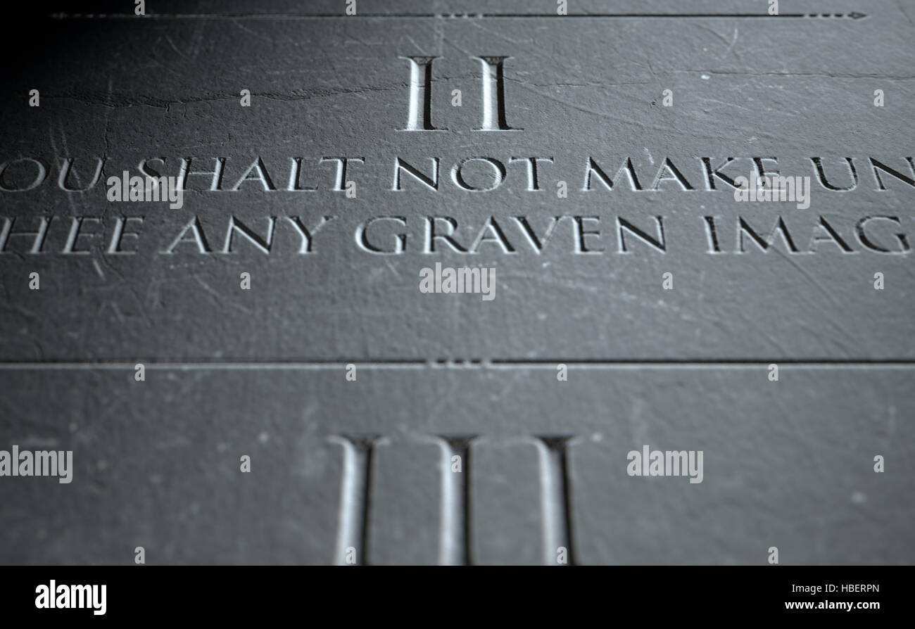 Un 3D render di primo piano dei dieci comandamenti inciso in una tavoletta di pietra evidenziando la seconda Foto Stock