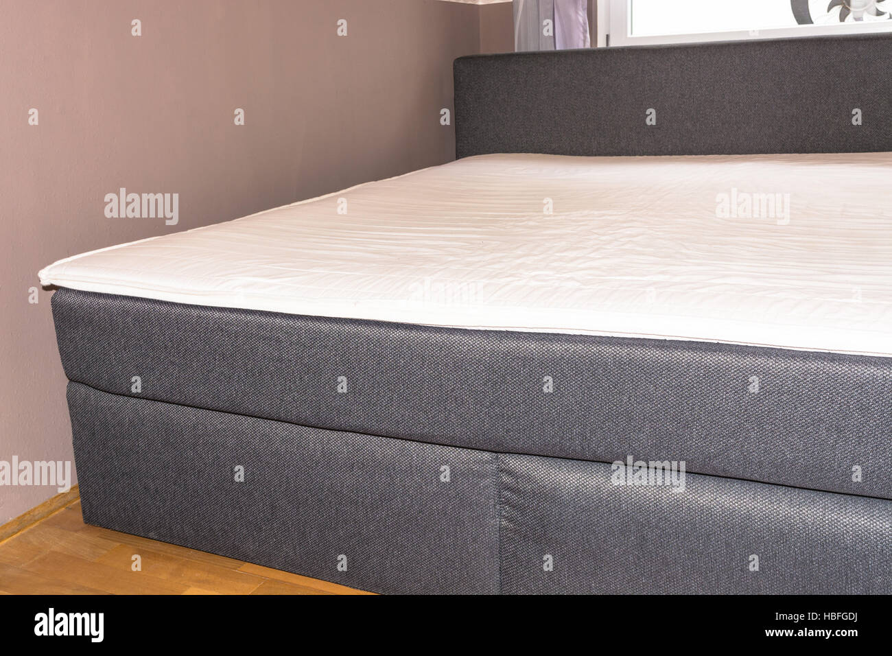 Dettaglio camere da letto con materasso a molla, materassi da letto Foto Stock