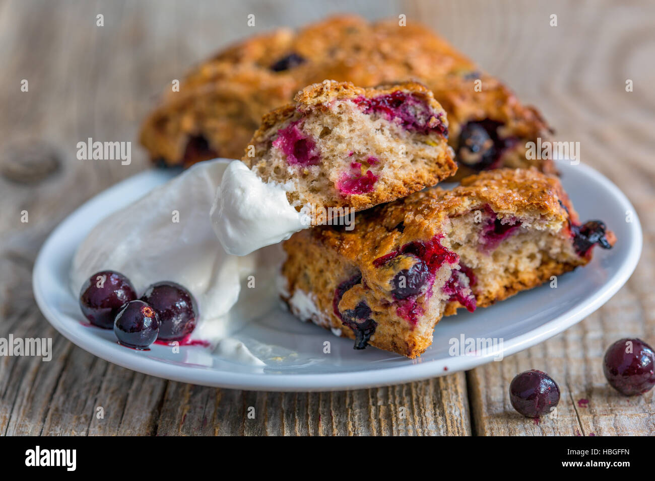 Inglese tradizionale con focaccine fatte in casa di close-up. Foto Stock