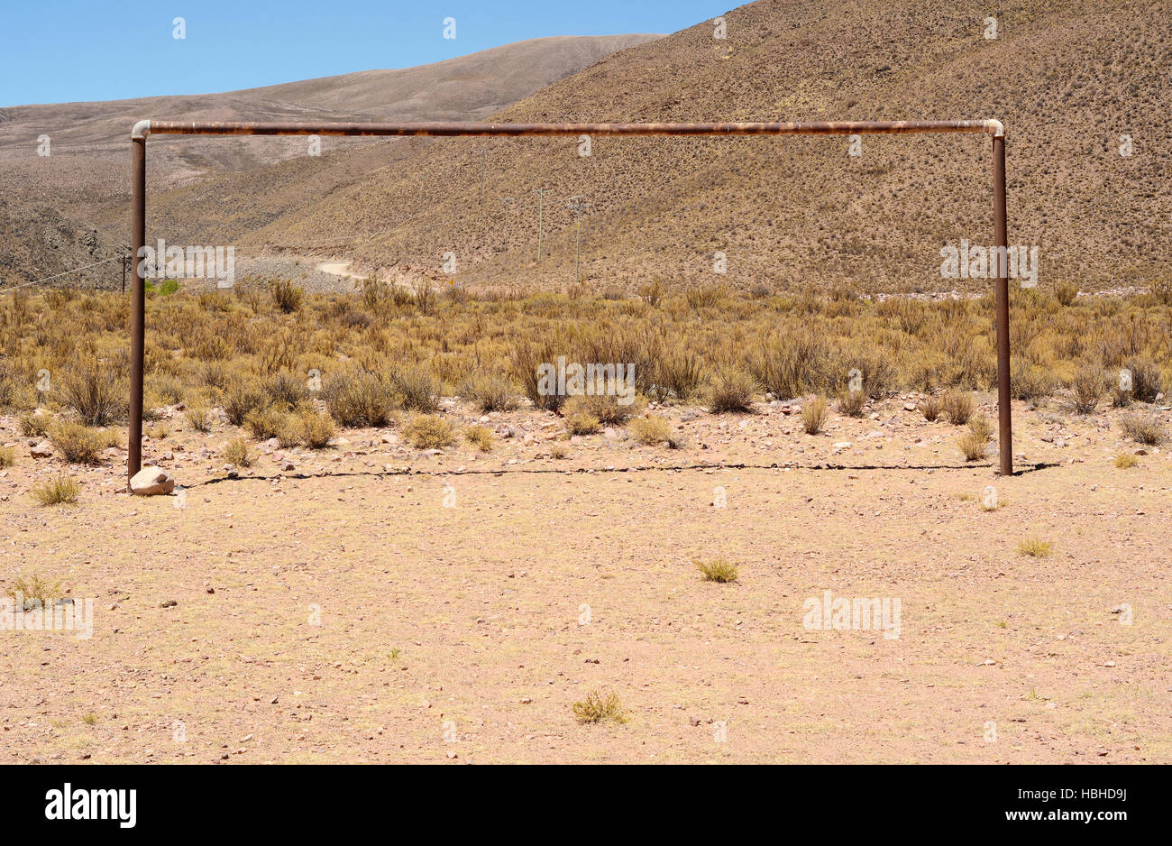 Obiettivo di calcio su una collina. All'esterno. Foto Stock