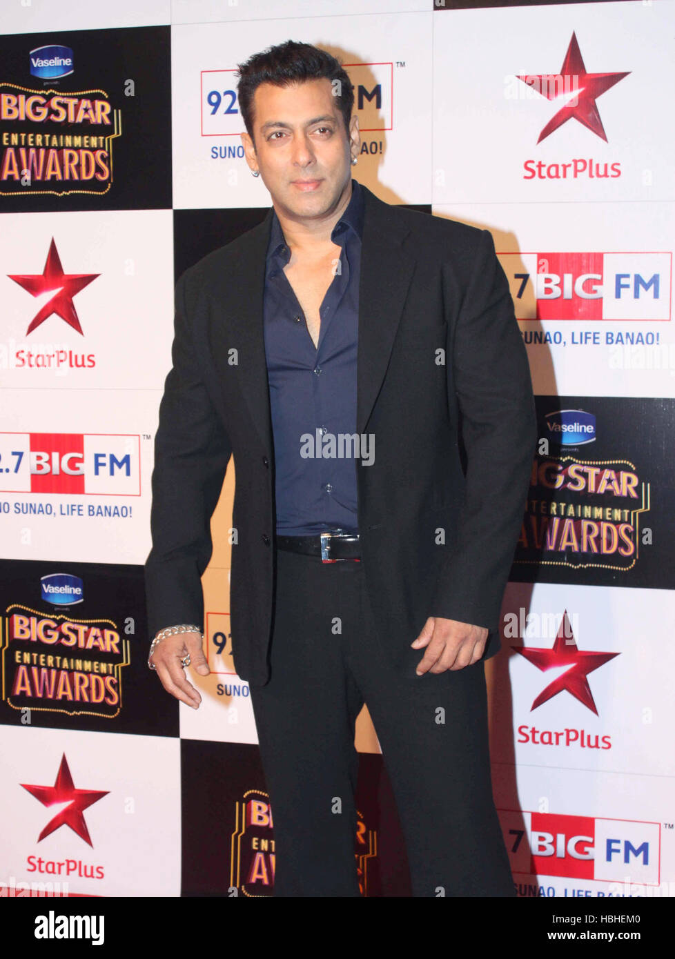 Attore di Bollywood Salman Khan durante la Grande Star Entertainment Awards 2014 di Mumbai, in India, il 18 dicembre 2014. Foto Stock
