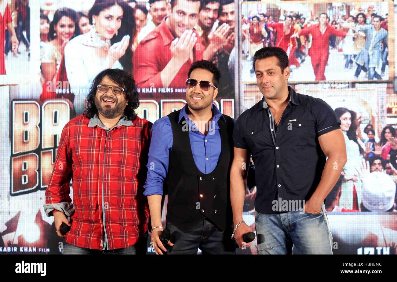 Bollywood Pritam Chakraborty Mika Singh Salman Khan Eid lancio brano intitolato Aaj ki parte meri taraf se Bajrangi Bhaijaan Mumbai Foto Stock