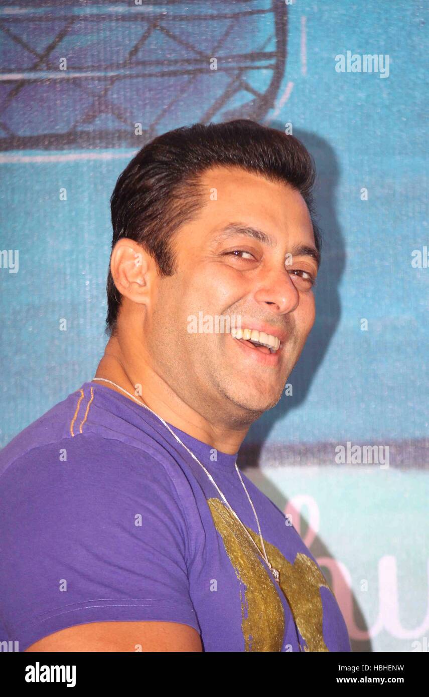Attore di Bollywood Salman Khan durante il lancio del libro speciale sul film Bajrangi Bhaijaan in Mumbai, India il 16 luglio 2015. Foto Stock