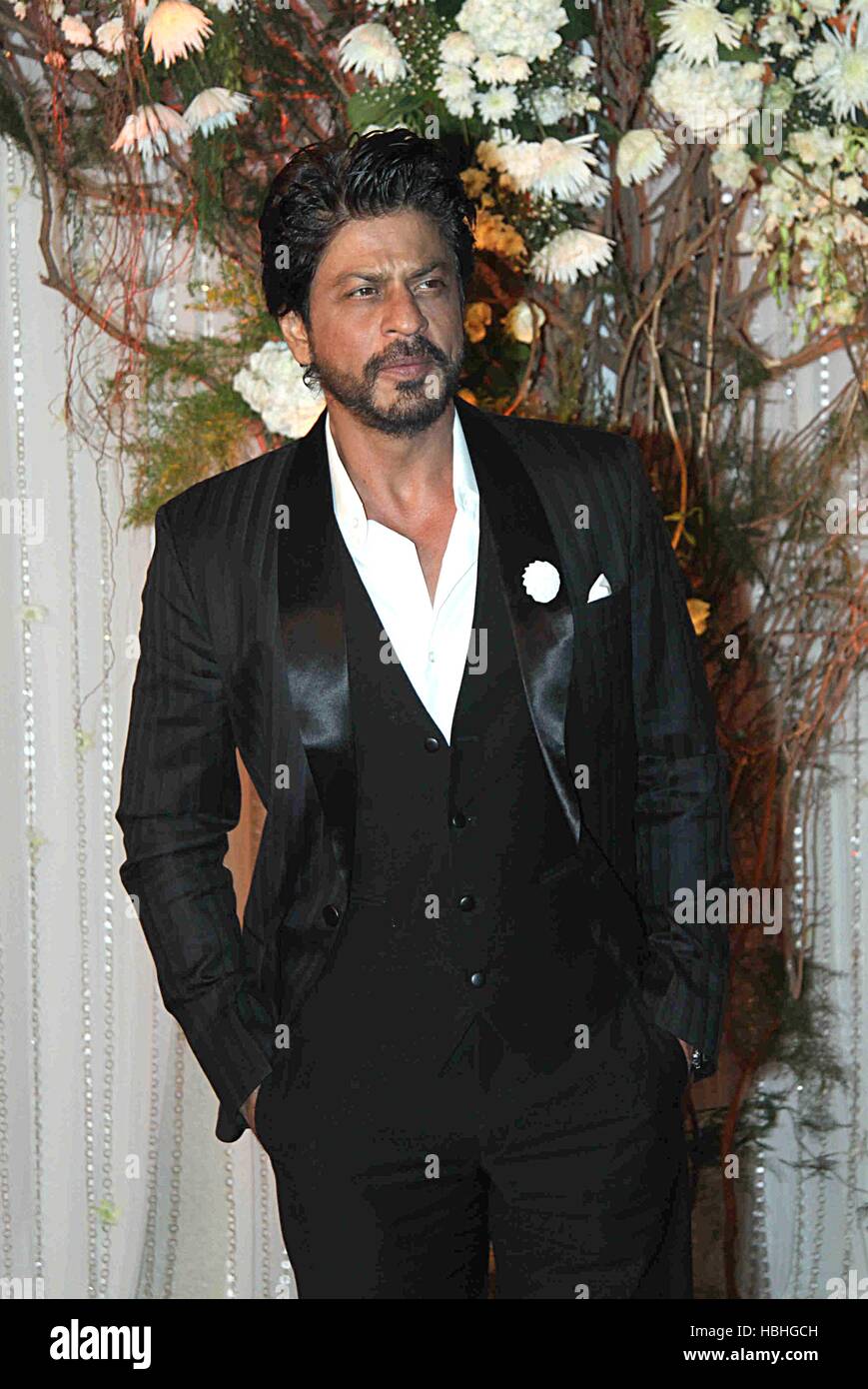 Shah Rukh Khan, attore indiano di Bollywood al matrimonio di Bipasha Basu e Karan Singh Grover a Mumbai India Foto Stock