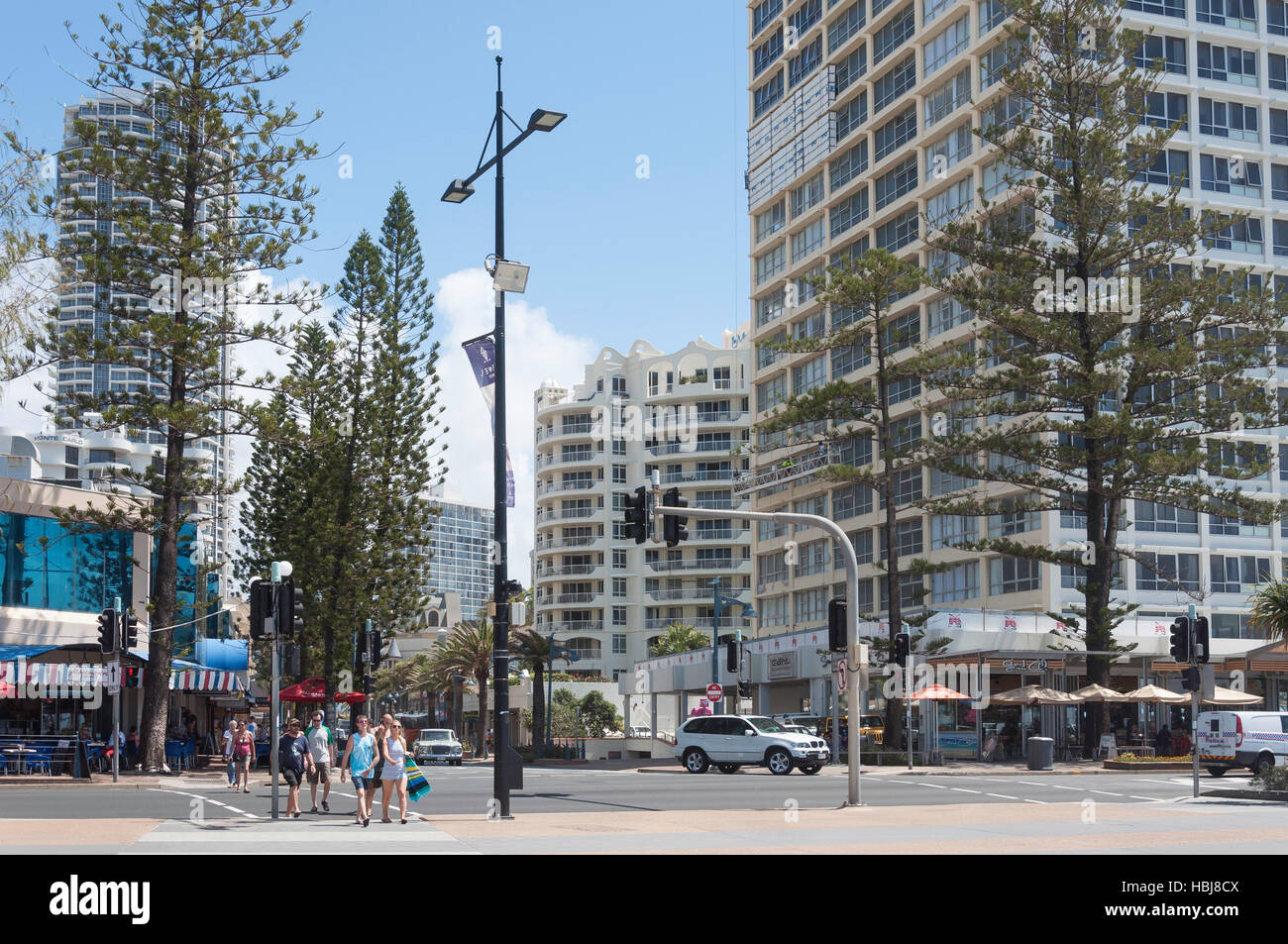 Elkhorn Avenue dall'Esplanade, Surfers Paradise, Città di Gold Coast, Queensland, Australia Foto Stock