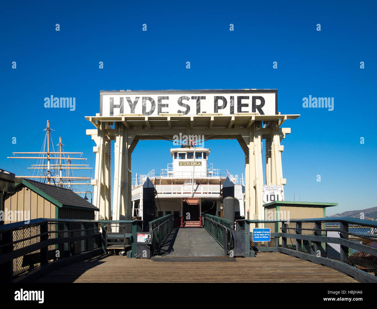 Il Eureka, un 1890 traghetto su Hyde Street Pier in San Francisco Maritime National Historical Park di San Francisco. Foto Stock