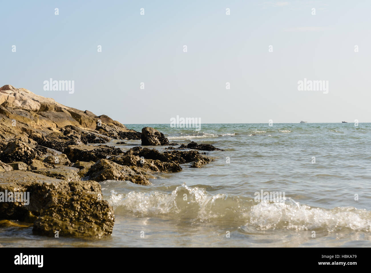 Spiaggia naturista sul Mare Adriatico in Italia Foto Stock