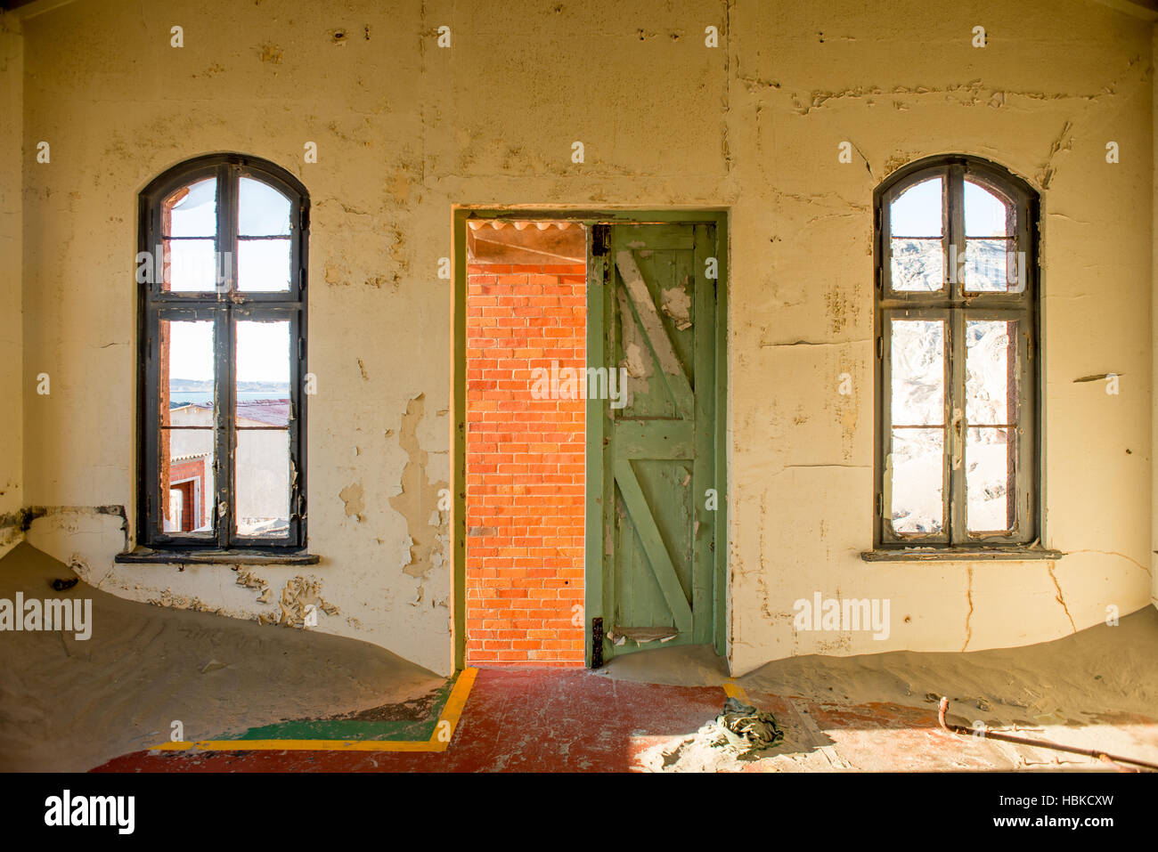 La porta e i finestrini della cabina dall'interno Foto Stock
