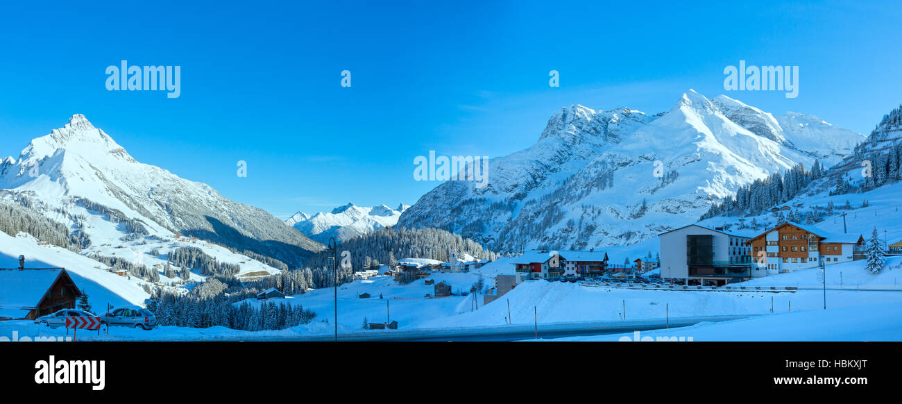 In inverno il villaggio di montagna (Austria, Tirolo, Haselgehr) Foto Stock