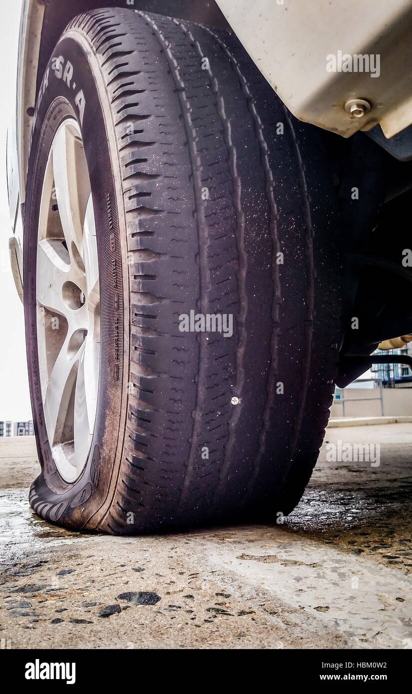 Parte posteriore piatta carrello pneumatico Foto Stock