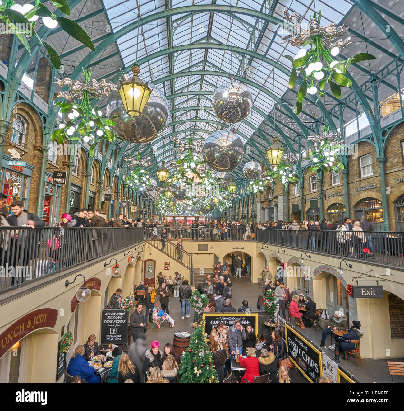 Decorazioni di Natale, Covent Garden di Londra Foto Stock