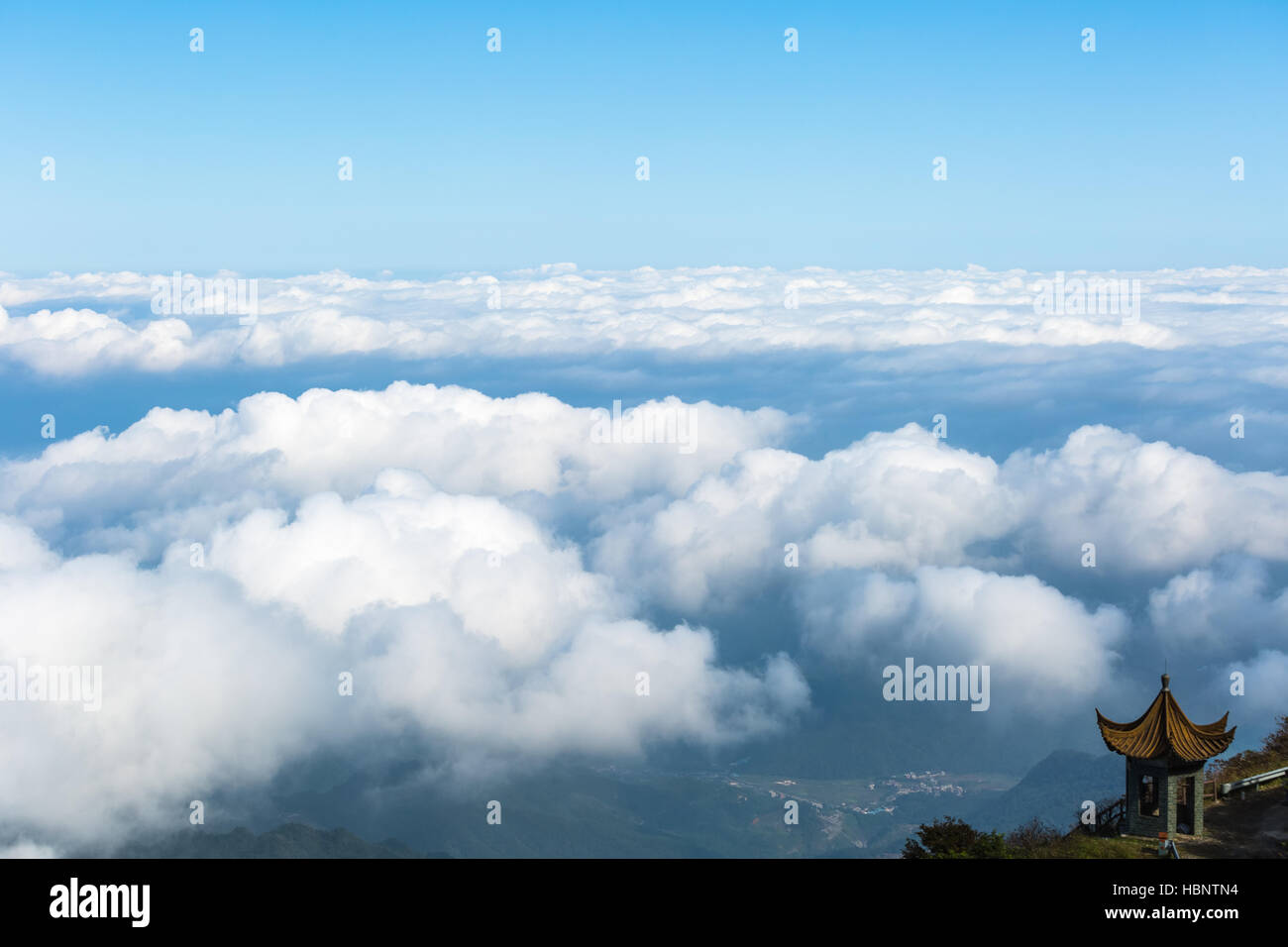 mare di nubi Foto Stock