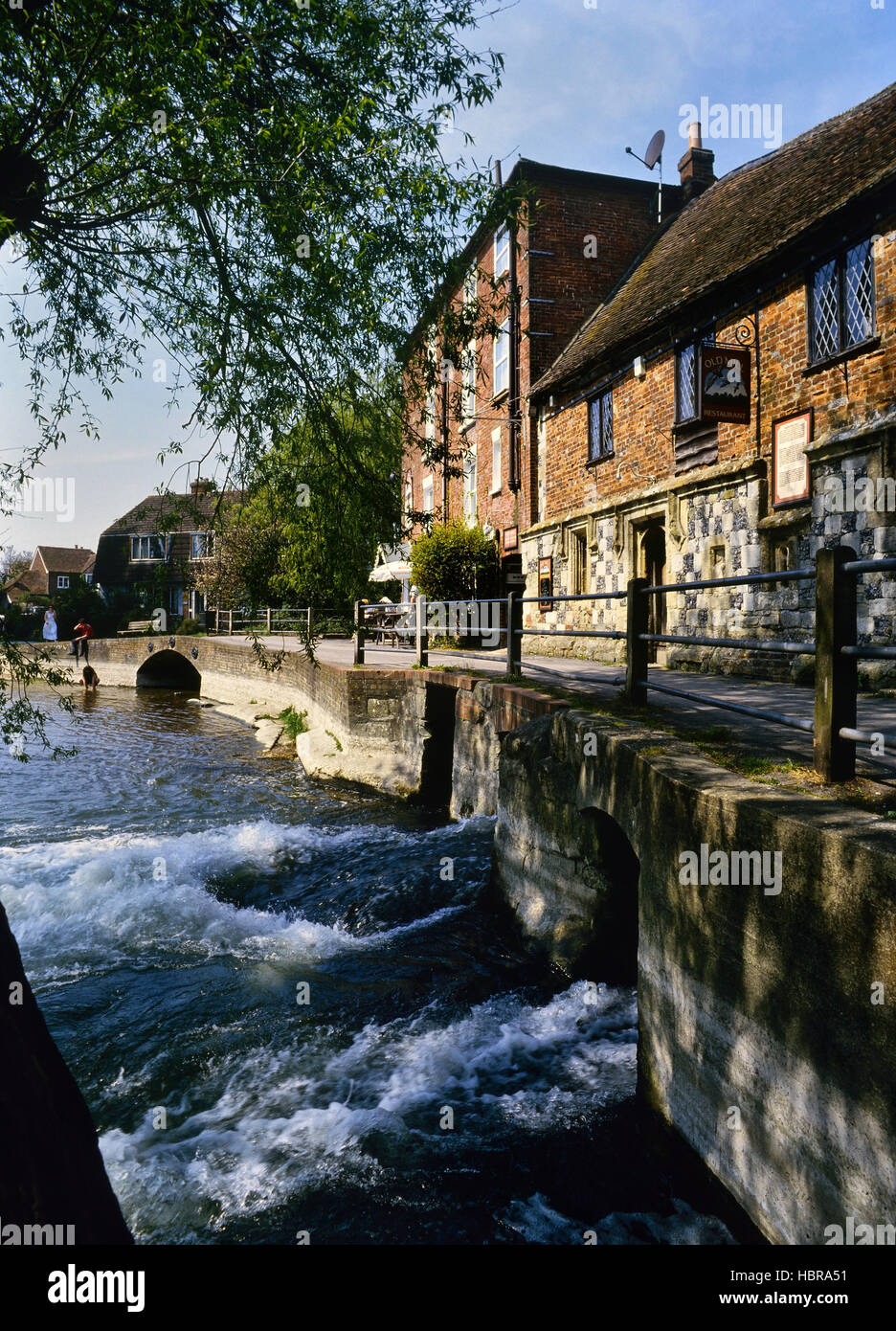 Il Vecchio Mulino ristorante pub e hotel. Salisbury. Wiltshire. In Inghilterra. Regno Unito Foto Stock