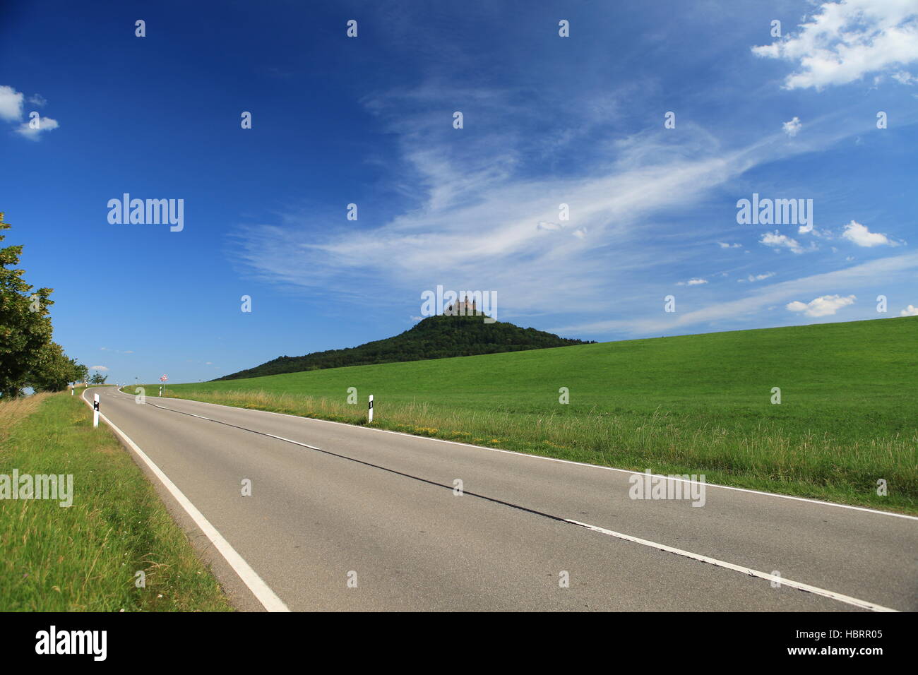 Strada per il castello Foto Stock