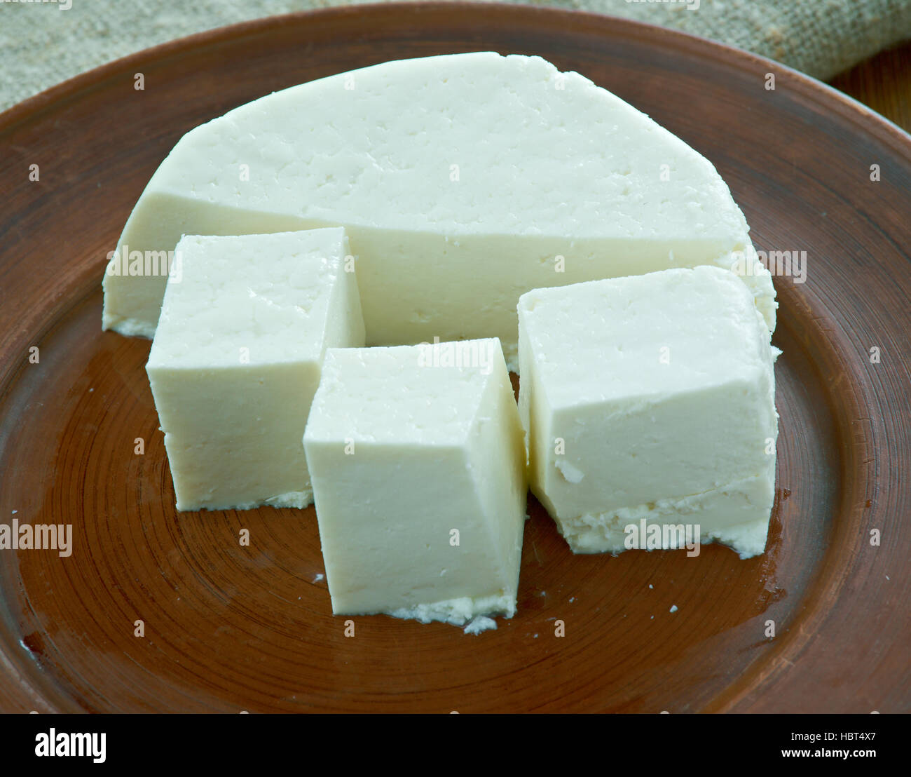 Formaggio Lighvan messi in salamoia formaggio tradizionalmente realizzati in Iran.Cucina azerbaigiana Foto Stock