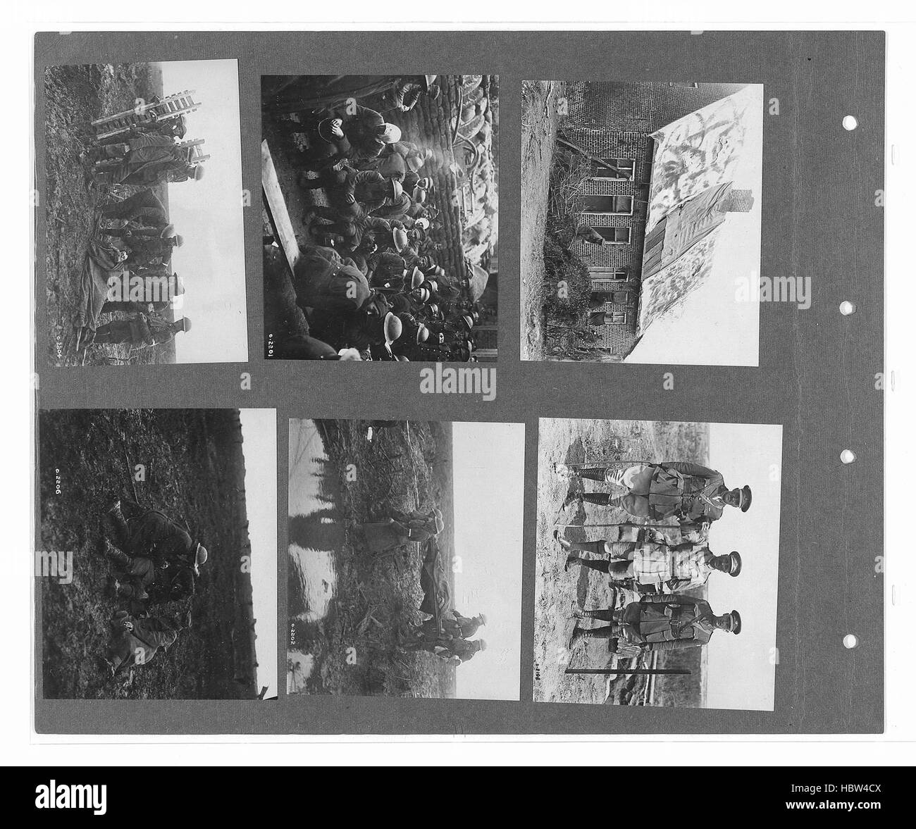 L'illustrazione raffigura i memoriali di guerra canadesi, tra cui monumenti, sculture, targhe, cimiteri, personale militare, battaglie, manufatti ed eventi commemorativi della prima guerra mondiale Foto Stock