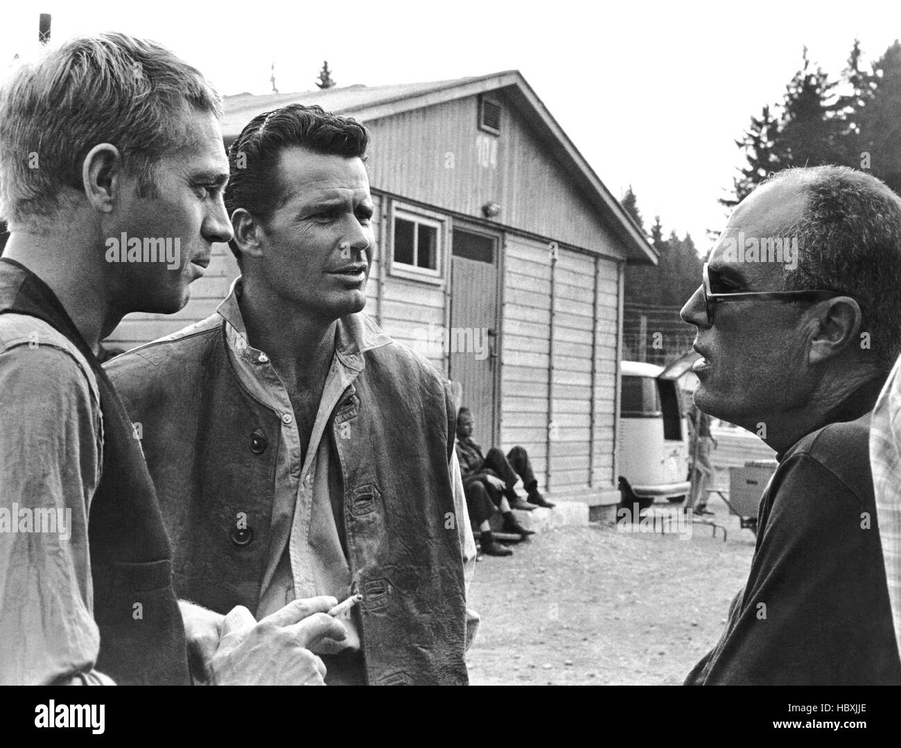 la-grande-fuga-da-sinistra-steve-mcqueen-james-garner-il-regista