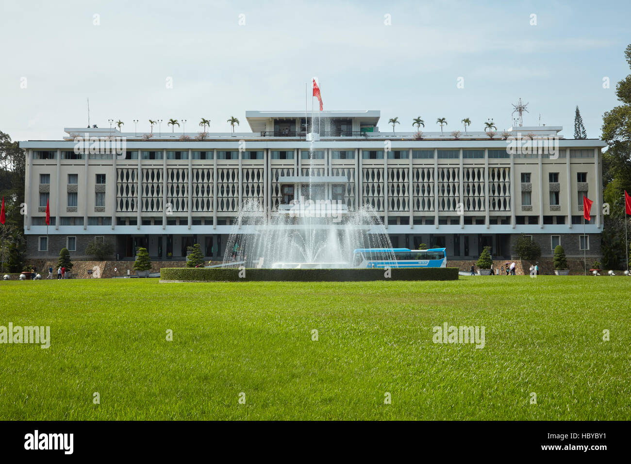 Fontana e il Palazzo della Riunificazione (ex Palazzo indipendenza), la città di Ho Chi Minh (Saigon), Vietnam Foto Stock