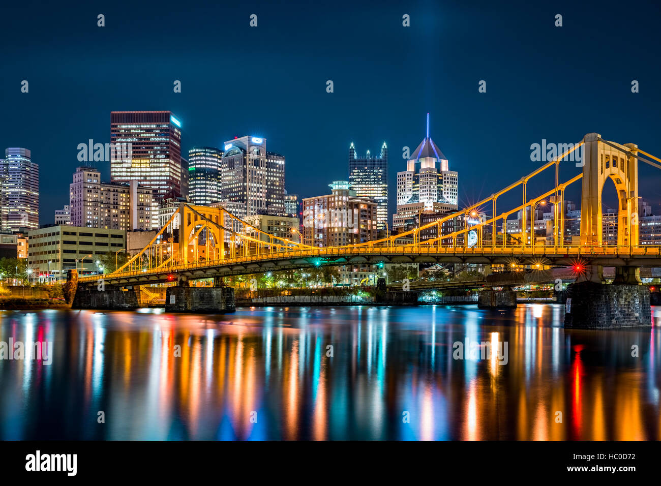 Rachel Carson ponte (aka Ninth Street Bridge) abbraccia Allegheny river a Pittsburgh, Pennsylvania Foto Stock