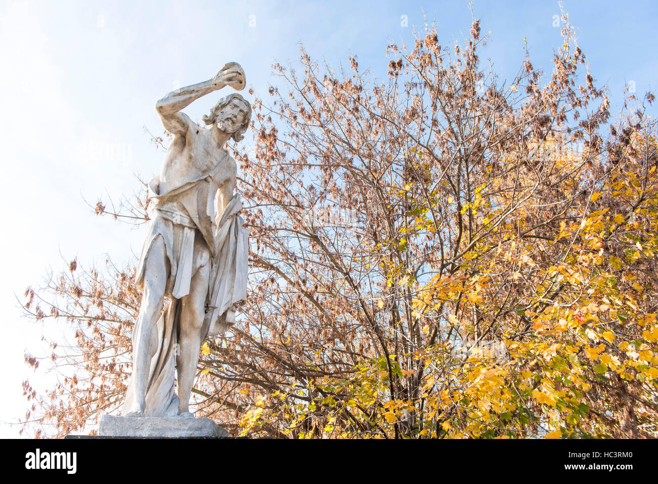Statua Di San Giovanni Battista