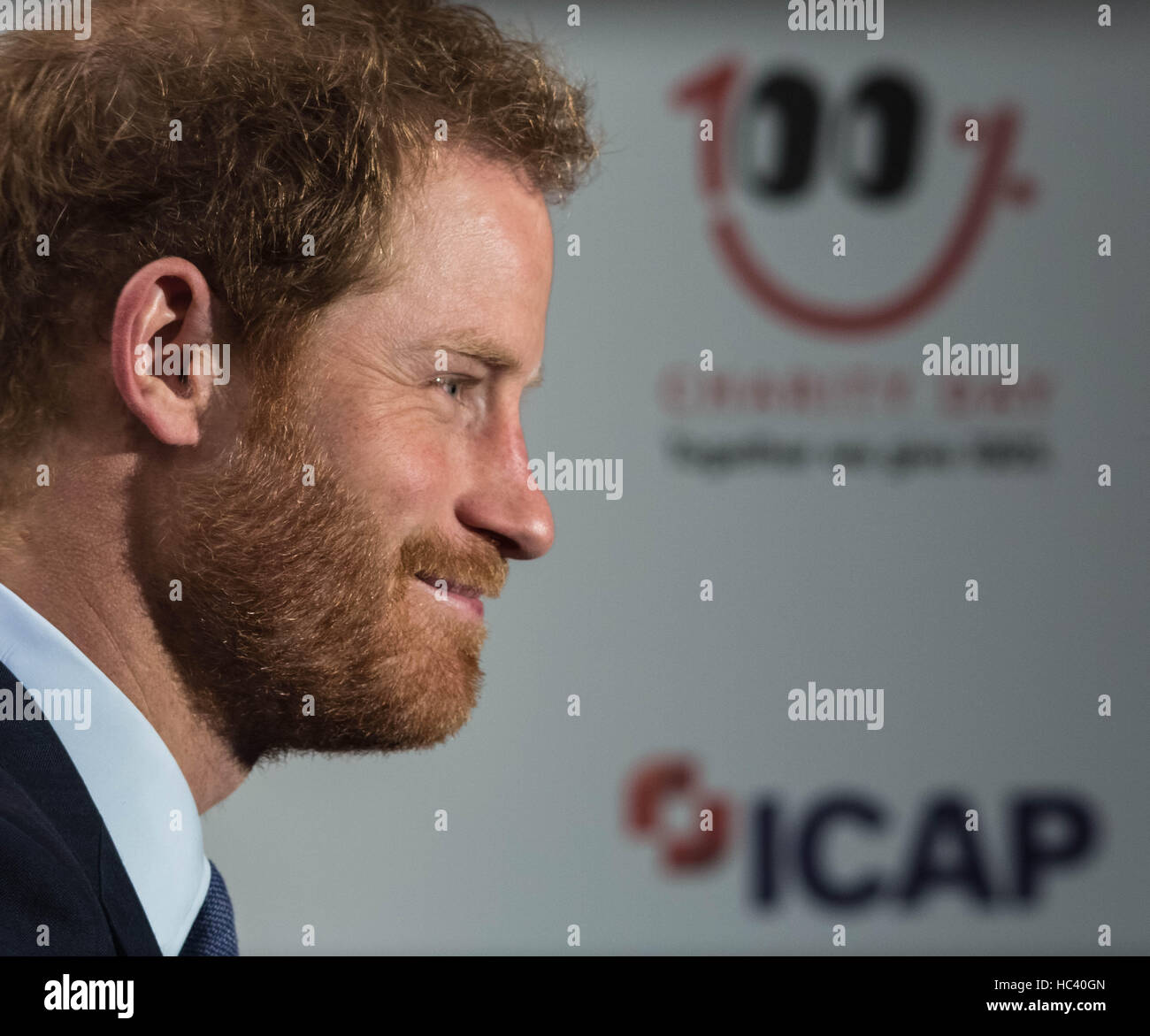 Londra, Regno Unito. 7 dicembre, 2016. Il principe Harry arriva a frequentare XXIV ICAP carità globale di credito giorno: Guy Corbishley/Alamy Live News Foto Stock