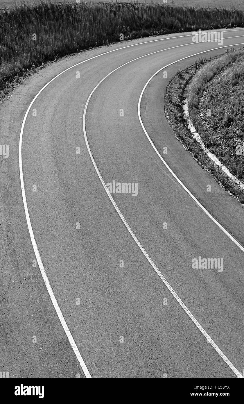 Curvo e svuotare la natura, viaggi e trasporti su strada Foto Stock