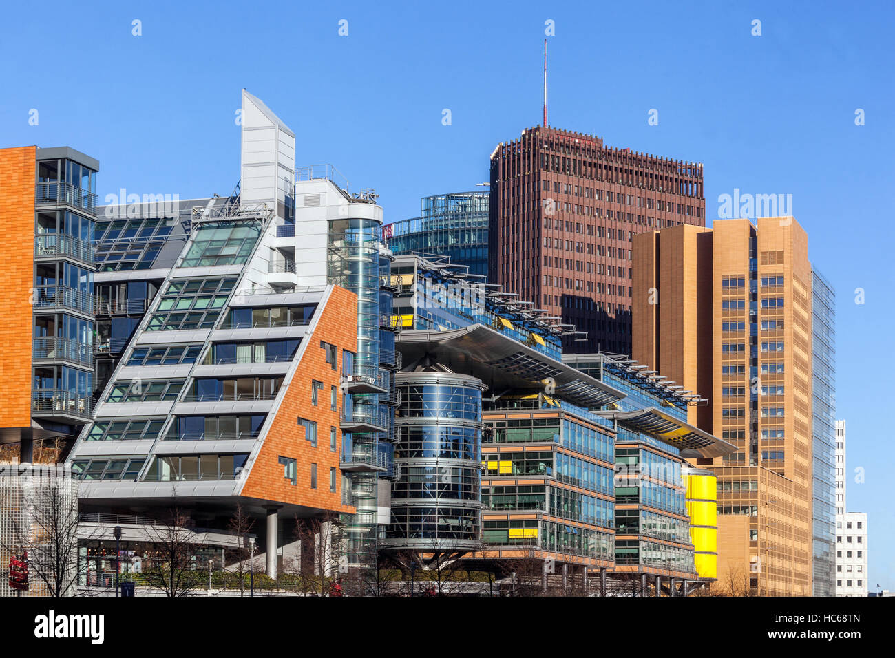 Architettura moderna a Potsdamer Platz, Linkstrasse, Berlino, Germania Foto Stock