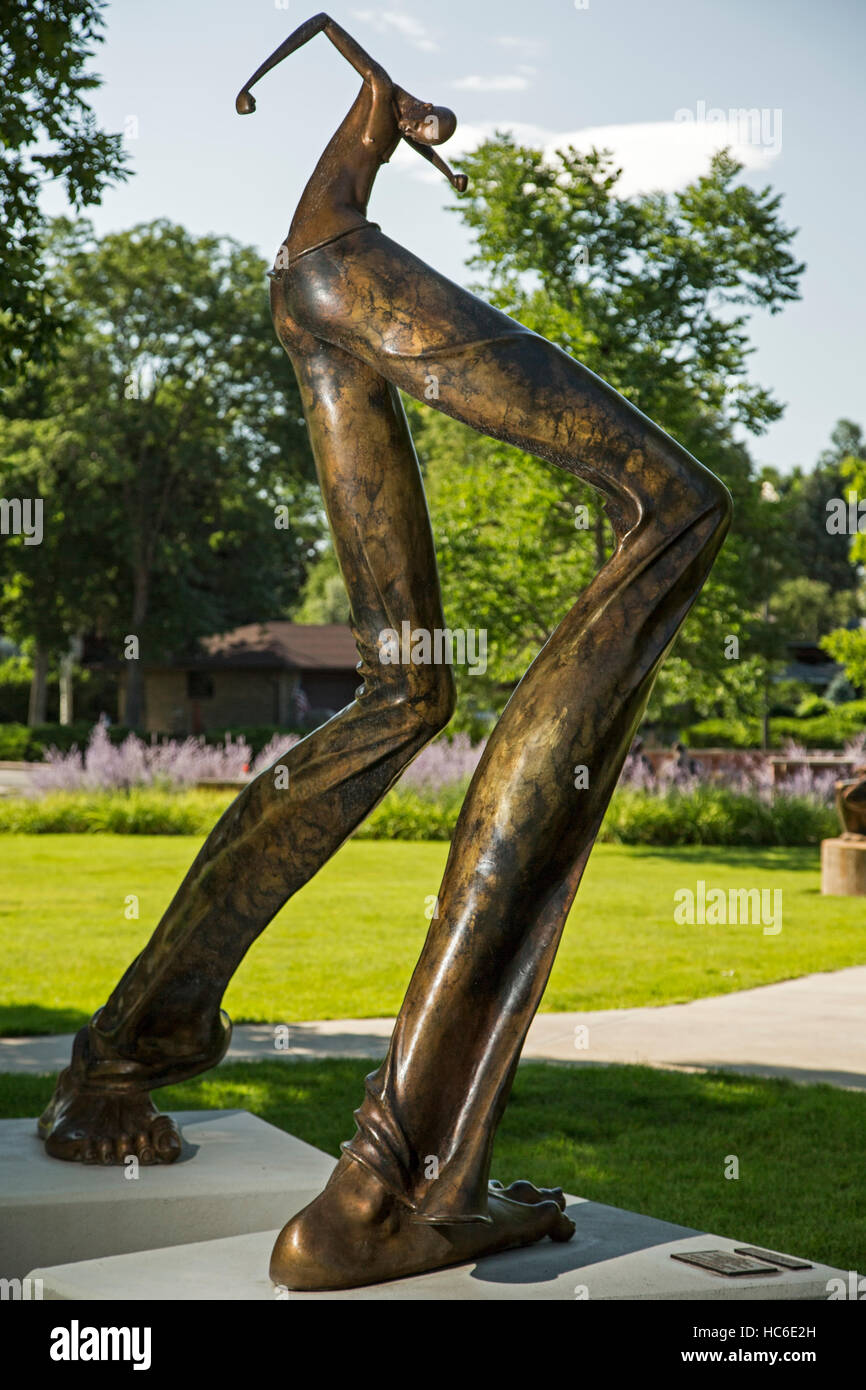 'Monument in piedi destro Major' scultura, da Todd Kurtzman, Benson Sculpture Garden, Loveland, Colorado, STATI UNITI D'AMERICA Foto Stock