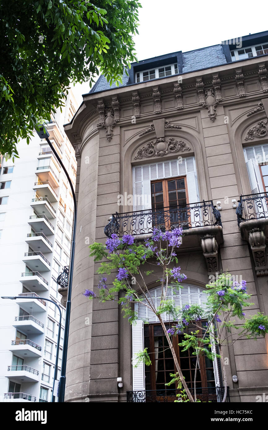 Il vecchio edificio in Buenos Aires. Foto Stock