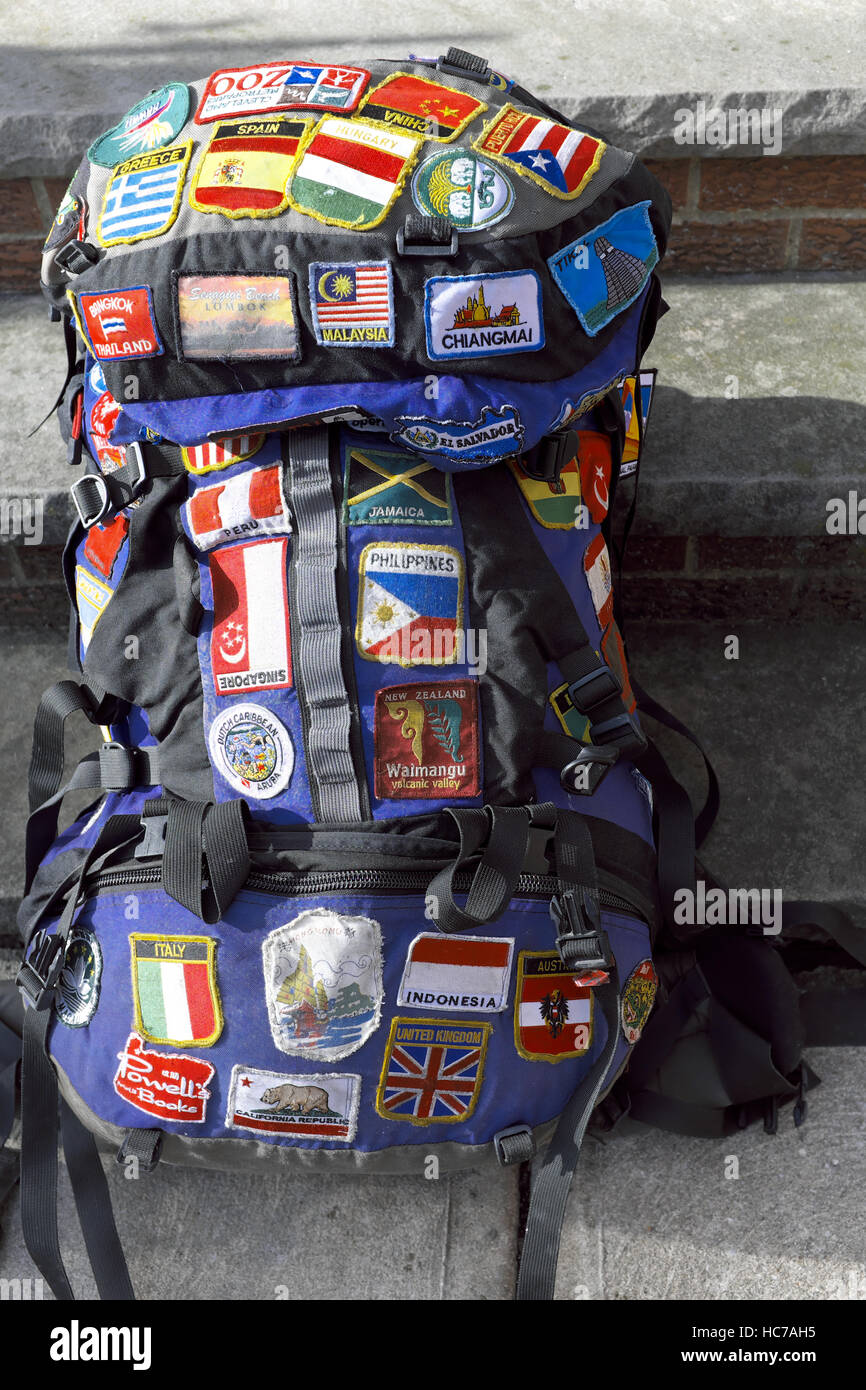 Toppe Per Zaini Da Viaggiatore Mondiale Immagini e Fotos Stock - Alamy