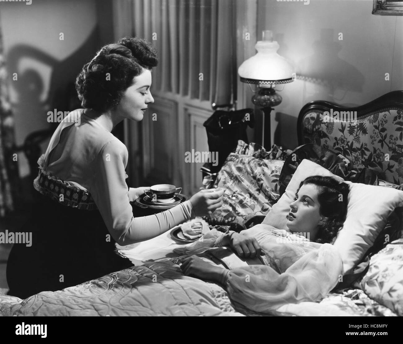 THE UNINVITED, da sinistra, Ruth Hussey, Gail Russell, 1944 Foto Stock