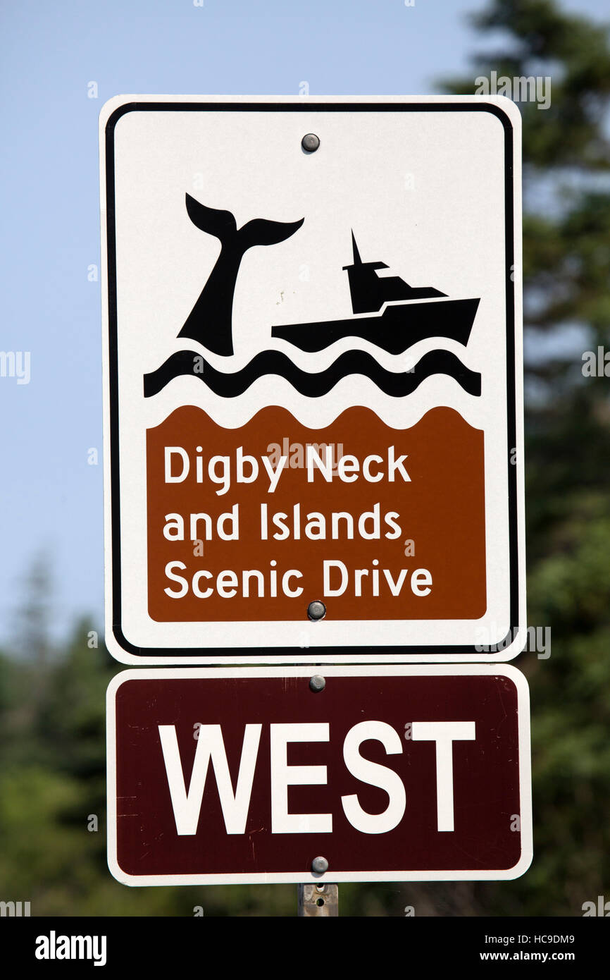 Un segno per Digby il collo e la Scenic Drive in Nova Scotia, Canada. La zona è conosciuta per il whale watching. Foto Stock