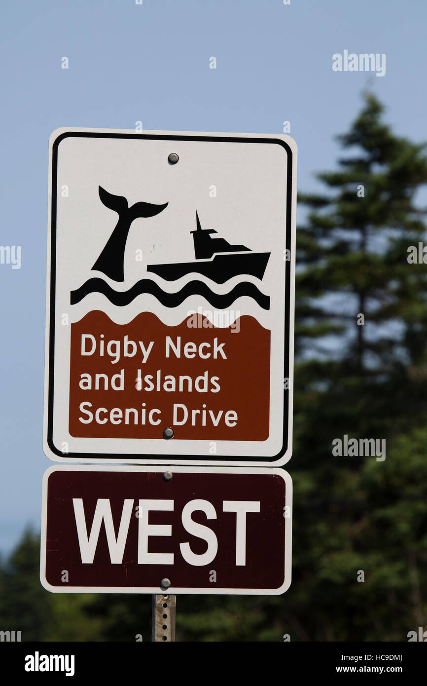 Un segno per Digby il collo e la Scenic Drive in Nova Scotia, Canada. La zona è conosciuta per il whale watching. Foto Stock