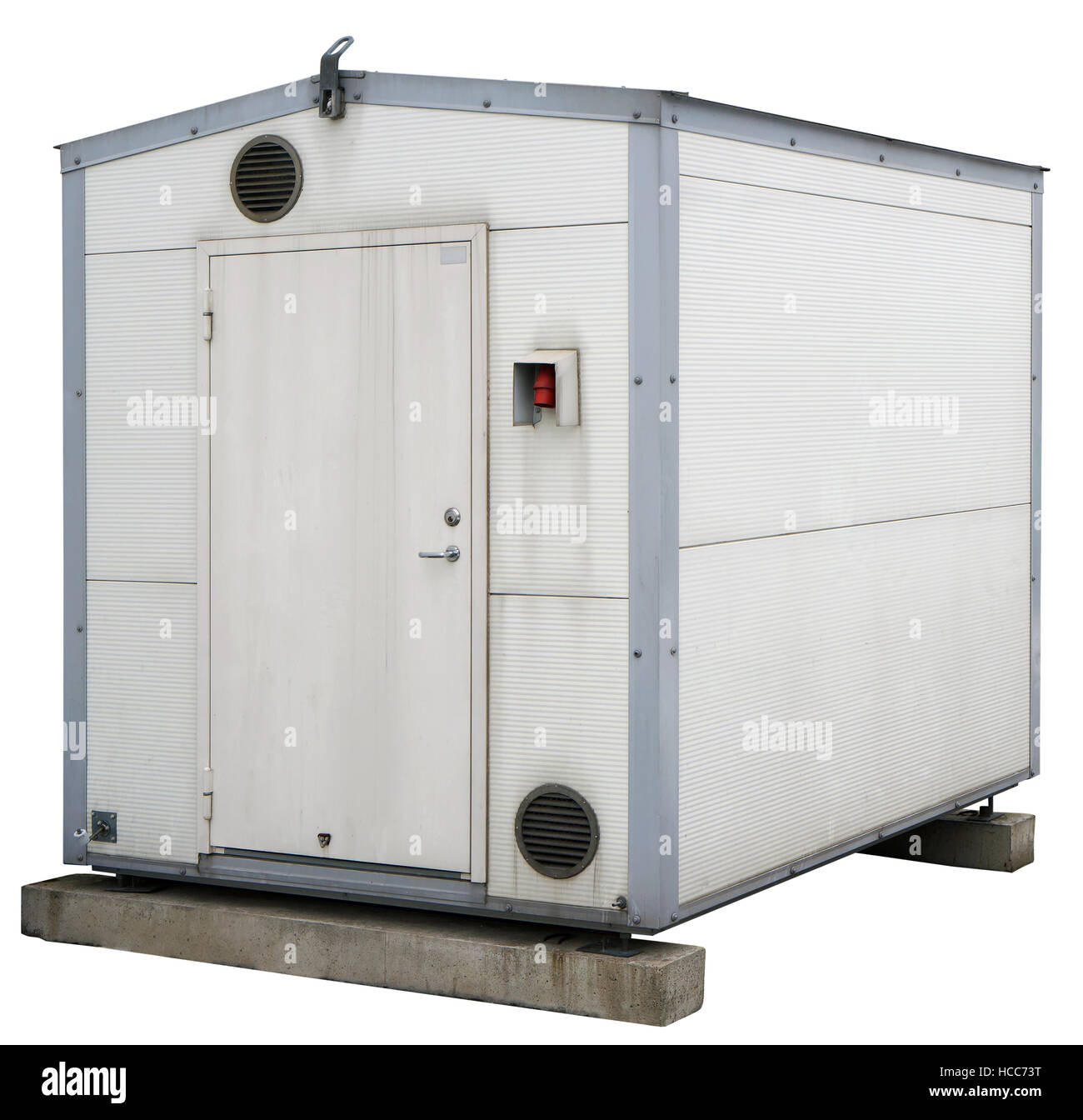 Outdoor capannone tecnologico contenitore per una apparecchiatura elettronica dell'operatore di telefonia mobile cellulare comunicazione. Isolato con patch Foto Stock