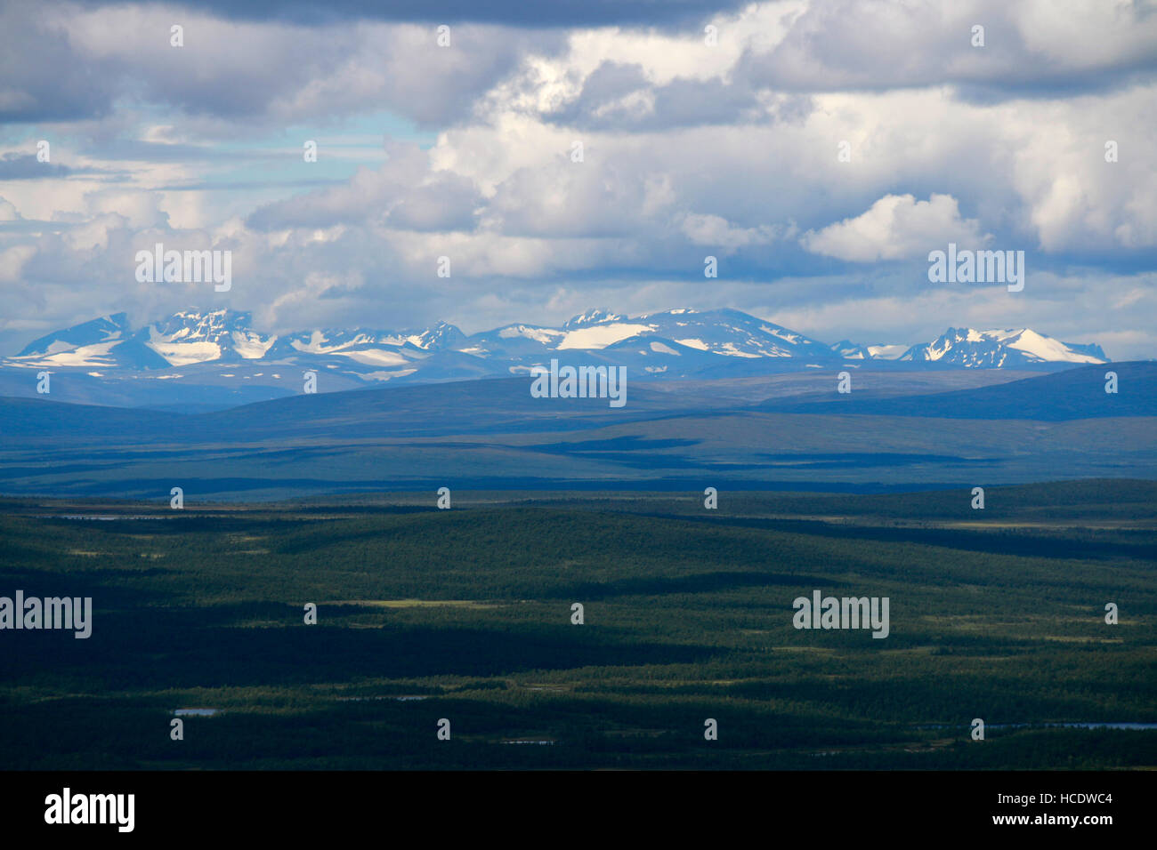 Impressionen: Landschaft, Wolken, Lappland, Schweden. Foto Stock