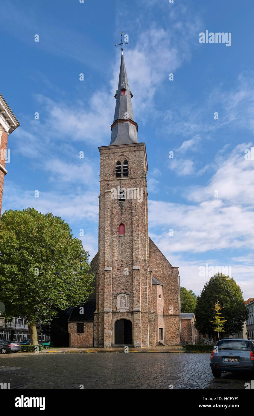Sint-Annakerk, St Anne's Church, Bruges, Belgio. 1649 La sostituzione in mattone per la precedente chiesa gotica con slanciata cuspide ottagonale Foto Stock