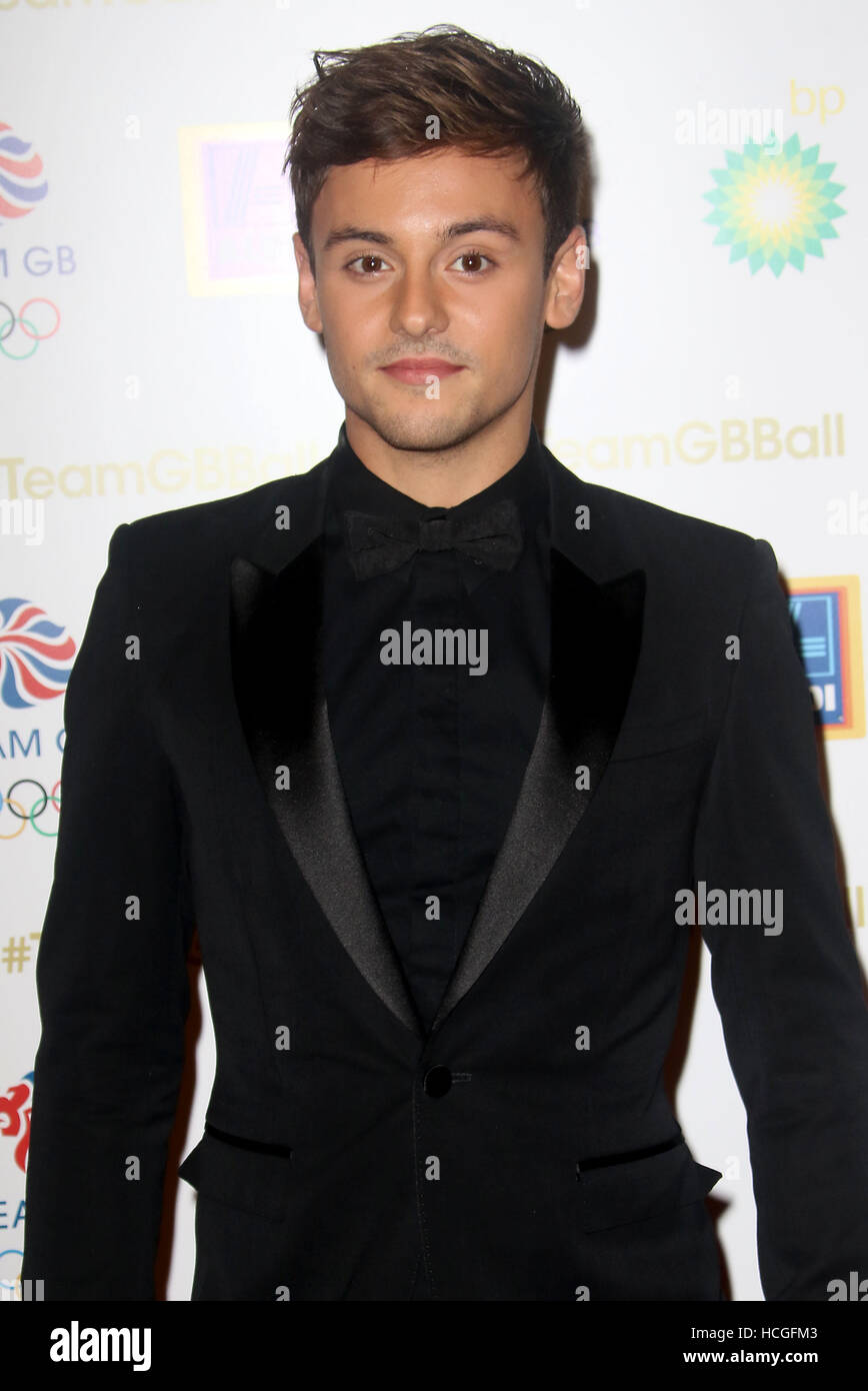 30 nov 2016 - Tom Daley frequentando Team GB Palla a Battersea Evolution in London, England, Regno Unito Foto Stock