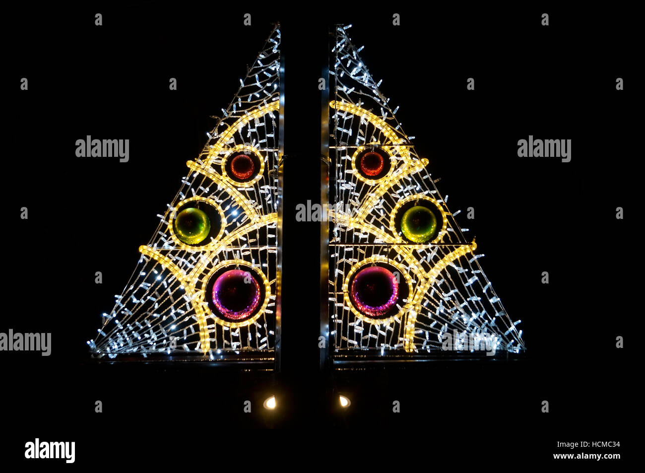 LED esterno albero di Natale display luci di notte, Vancouver, Canada Foto Stock