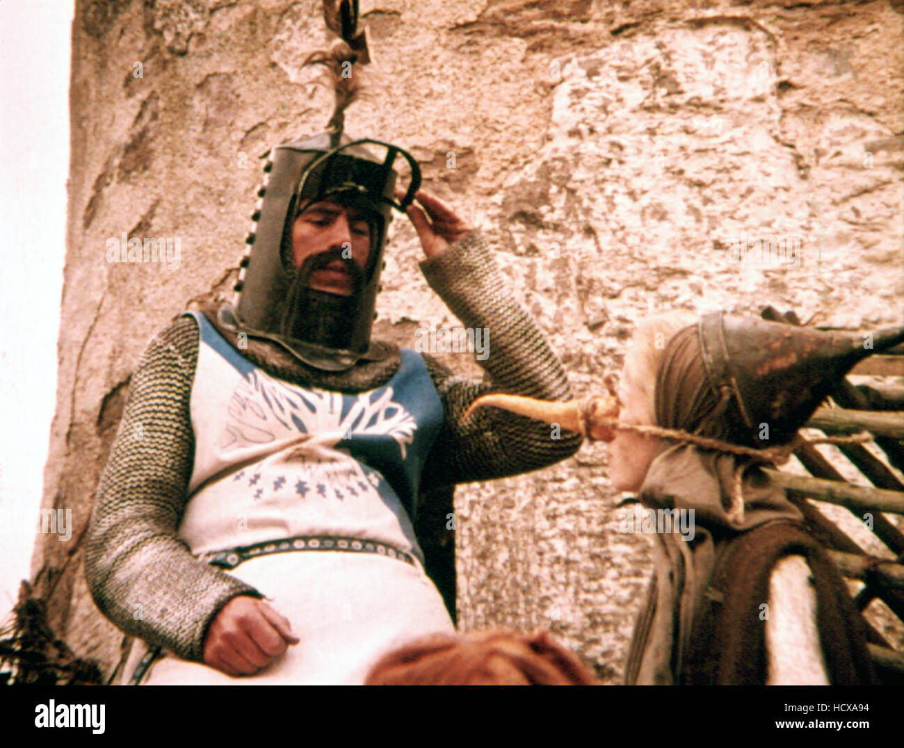 MONTY PYTHON E IL SACRO GRAAL, Terry Jones, Connie Booth, 1975. (C)Python foto Foto stock Alamy MONTY PYTHON E IL SACRO GRAAL, Terry Jones, Connie Booth, 1975. (C)Python foto Foto stock Alamy